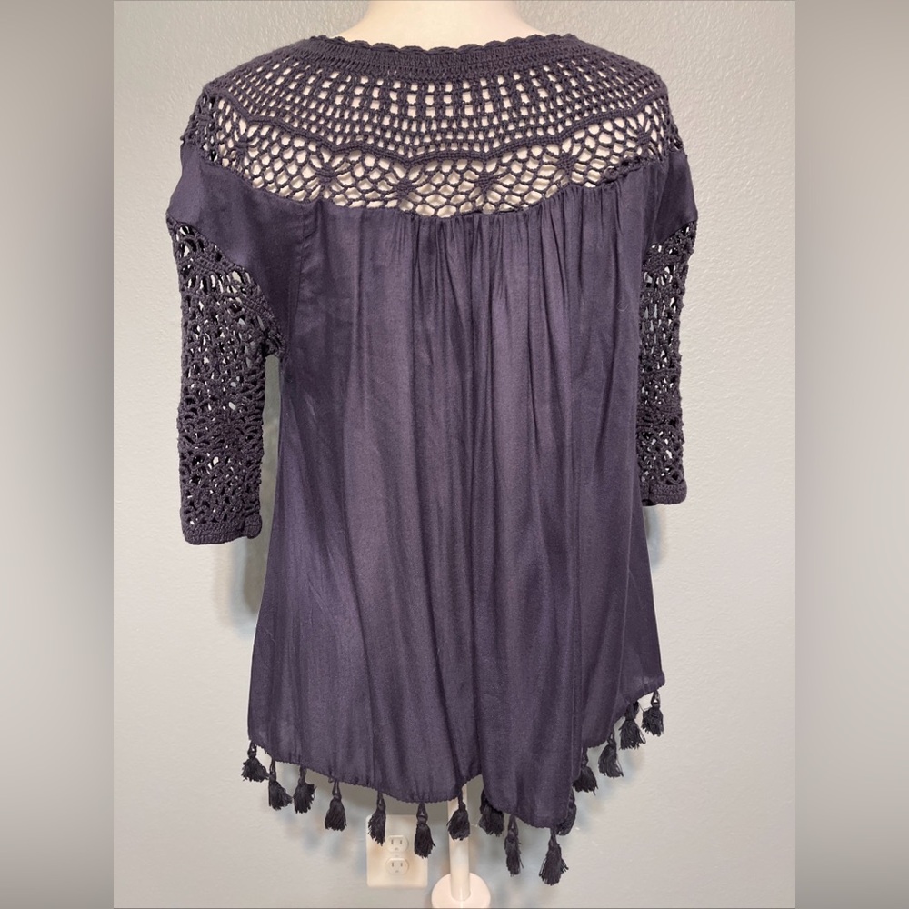 Chelsea & Theodore Blue Crochet Lace Peasant Top Tassel Hem Boho Festival Large - Picture 3 of 6